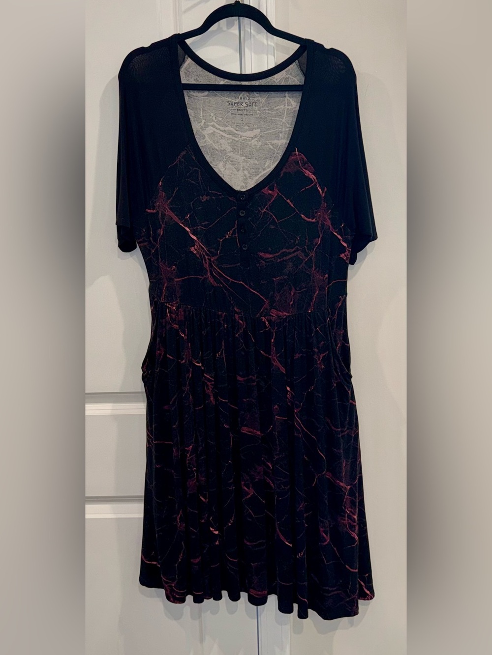 Torrid Black Pink Purple Marble Short Sleeve Skater Dress Size 1 Halloween